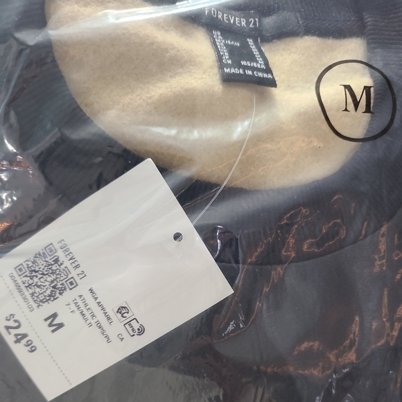 NEW Forever 21 Women's Tan Black Sweatshirt Long Sleeve. Sz M. NWT - Picture 4 of 4
